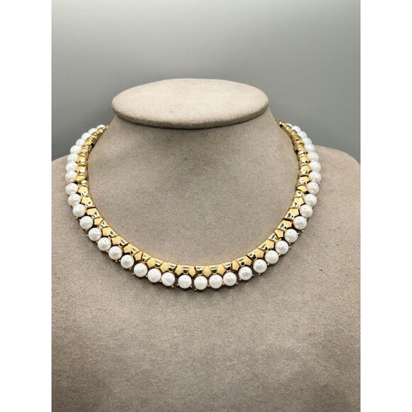 Vintage Trifari Gold Tone & Faux Pearl White Beaded Necklace Bridal Jewelry - Picture 6 of 7